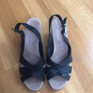 UGG Wedge Shoes Size 10
